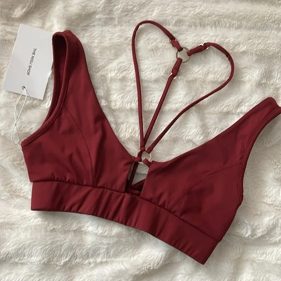 NWT, Noli Top, Size M, Merlot Color - Picture 5 of 6